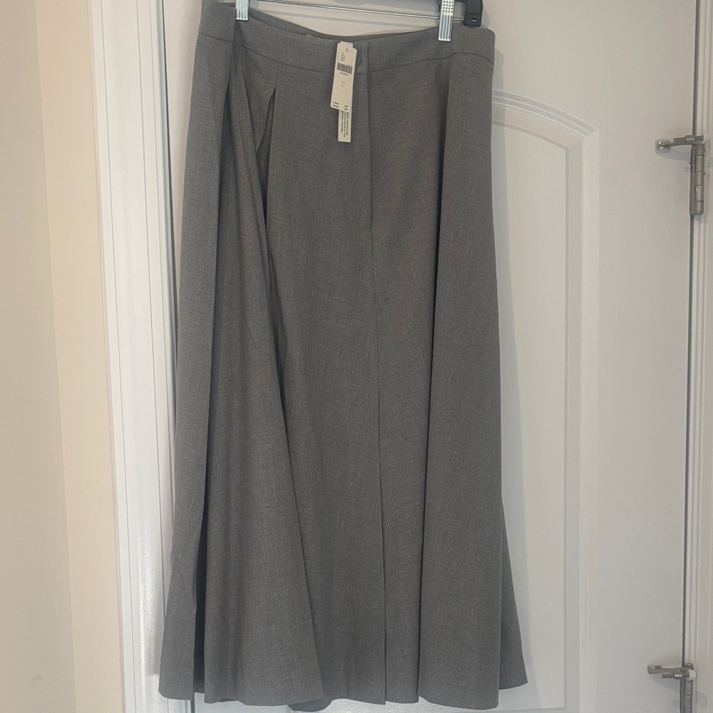 Elegant Gray Women's Skirt
